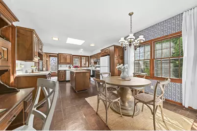 8109  Milwaukee Ave, Wauwatosa, WI 53213 - Photo 9