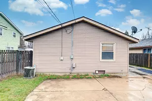 6463 N 55th St, Milwaukee, WI 53223 - Photo 25