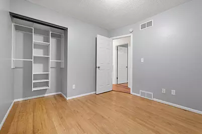 6463 N 55th St, Milwaukee, WI 53223 - Photo 13