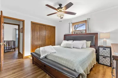 1130 S 101st St, West Allis, WI 53214 - Photo 5