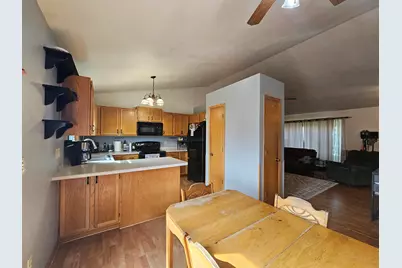 1016  Springs Rd, Fond du Lac, WI 54935 - Photo 13