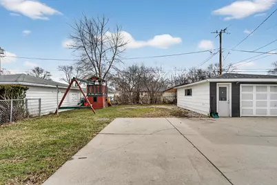 6458 N Landers St, Milwaukee, WI 53223 - Photo 23