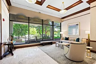 929 N Astor St, Milwaukee, WI 53202 - Photo 17