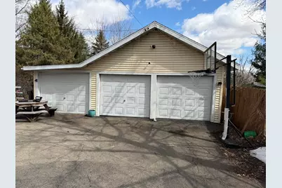 615 S Spring St, Beaver Dam, WI 53916 - Photo 3