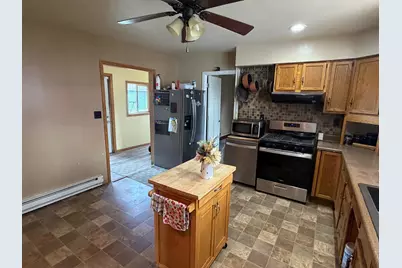 615 S Spring St, Beaver Dam, WI 53916 - Photo 5