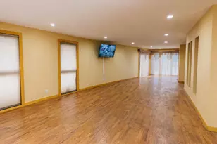 4647 W Scranton Pl, Milwaukee, WI 53216 - Photo 5