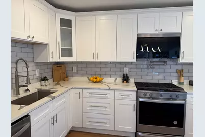 5331 N 107th St, Milwaukee, WI 53225 - Photo 9