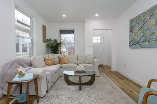 300 E Rosedale Ave, Milwaukee, WI 53207 - Photo 7