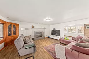 727 E Madison St, Oconomowoc, WI 53066 - Photo 7