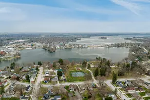 727 E Madison St, Oconomowoc, WI 53066 - Photo 41