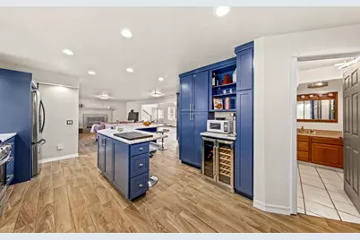 727 E Madison St, Oconomowoc, WI 53066 - Photo 11