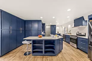 727 E Madison St, Oconomowoc, WI 53066 - Photo 13