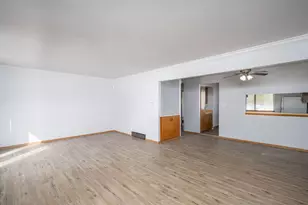 7841 N 60th St, Milwaukee, WI 53223 - Photo 11