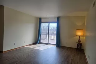 2411 Crosscreek Dr, Sheboygan, WI 53081 - Photo 7