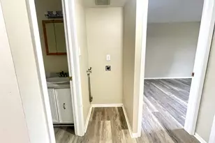 8643 N Servite Dr, Milwaukee, WI 53223 - Photo 9