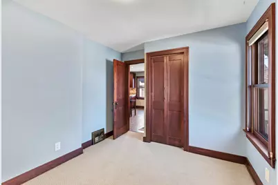 1845 N Warren Ave #1847, Milwaukee, WI 53202 - Photo 15