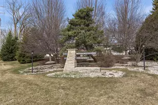 12975 N Colony Dr, Mequon, WI 53097 - Photo 31