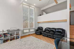 12975 N Colony Dr, Mequon, WI 53097 - Photo 15