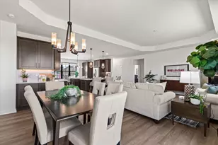 W251N2371 Valleyview Cir, Pewaukee, WI 53072 - Photo 9