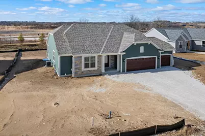 W251N2399  Valleyview Cir, Pewaukee, WI 53072 - Photo 25