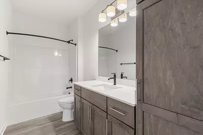 W251N2399  Valleyview Cir, Pewaukee, WI 53072 - Photo 19