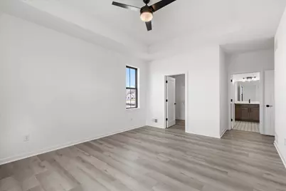 W251N2413  Valleyview Cir, Pewaukee, WI 53072 - Photo 13