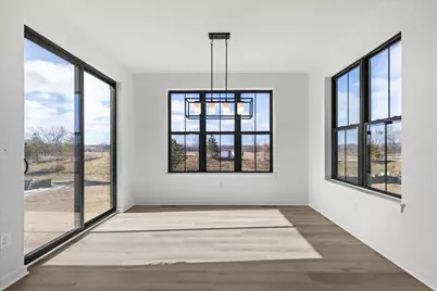 W251N2413  Valleyview Cir, Pewaukee, WI 53072 - Photo 5