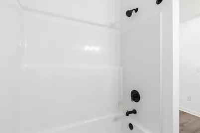 W251N2413  Valleyview Cir, Pewaukee, WI 53072 - Photo 21