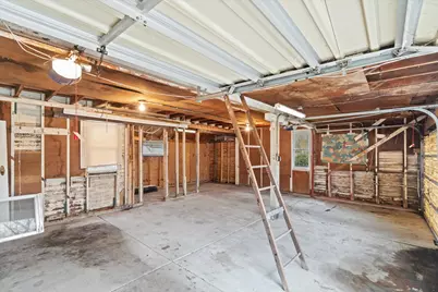 4109 S Whitnall Ave, Milwaukee, WI 53207 - Photo 47