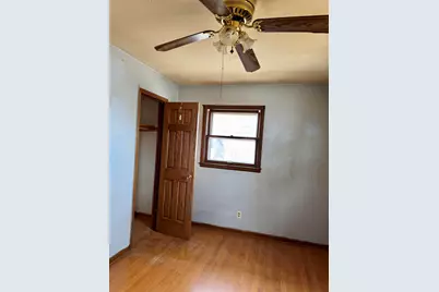 8830 W Acacia St, Milwaukee, WI 53224 - Photo 15