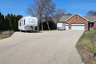 W6794 Brick Church Rd, Walworth, WI 53184 - Photo 3