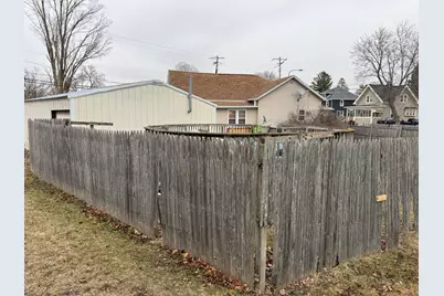 124  Fond Du Lac St, Waupun, WI 53963 - Photo 9