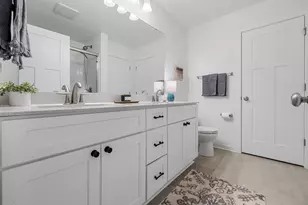 625 Mary Way, Slinger, WI 53086 - Photo 21