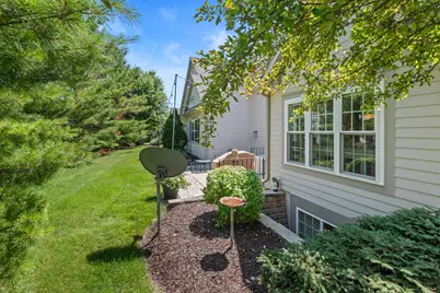 420  Cobblestone Ct, Slinger, WI 53086 - Photo 37