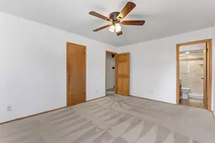 11925 W Lynx Ave, Milwaukee, WI 53225 - Photo 15