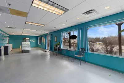 N112W15352  Mequon Rd, Germantown, WI 53022 - Photo 3