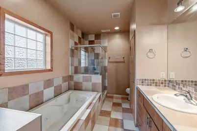 N112W15352  Mequon Rd, Germantown, WI 53022 - Photo 27