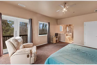 N112W15352  Mequon Rd, Germantown, WI 53022 - Photo 25