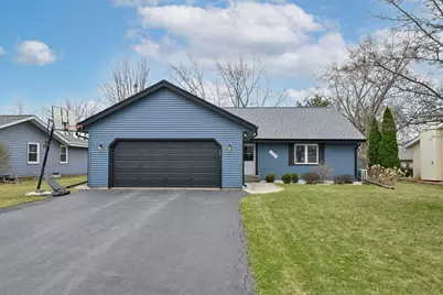 16285 W Mayflower Dr, New Berlin, WI 53151 - Photo 1