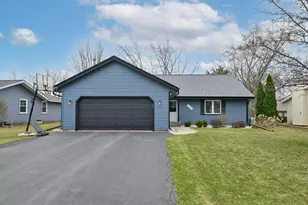 16285 W Mayflower Dr, New Berlin, WI 53151 - Photo 1