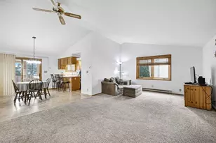 16285 W Mayflower Dr, New Berlin, WI 53151 - Photo 5