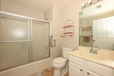 1111 N Sunnyslope Dr #201, Racine, WI 53406 - Photo 19