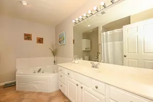 1111 N Sunnyslope Dr, Racine, WI 53406 - Photo 15