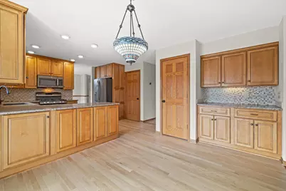 10861  35th Ave, Pleasant Prairie, WI 53158 - Photo 7