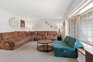 N95W19929 Marson Ct, Menomonee Falls, WI 53051 - Photo 3