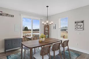 W218N16022 Tiger Lily Dr, Jackson, WI 53037 - Photo 11