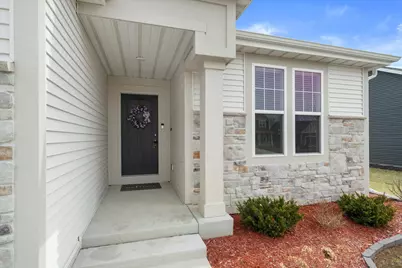 W218N16022  Tiger Lily Dr, Jackson, WI 53037 - Photo 25