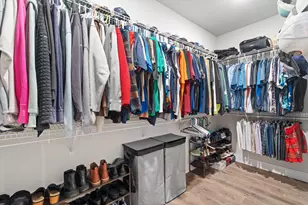 W218N16022 Tiger Lily Dr, Jackson, WI 53037 - Photo 17