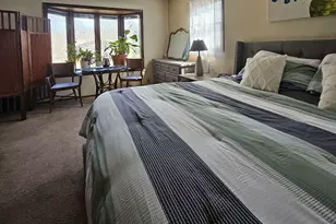 5039 Cynthia Ln, Racine, WI 53406 - Photo 11