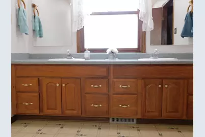 5312 N 54th St, Milwaukee, WI 53218 - Photo 9